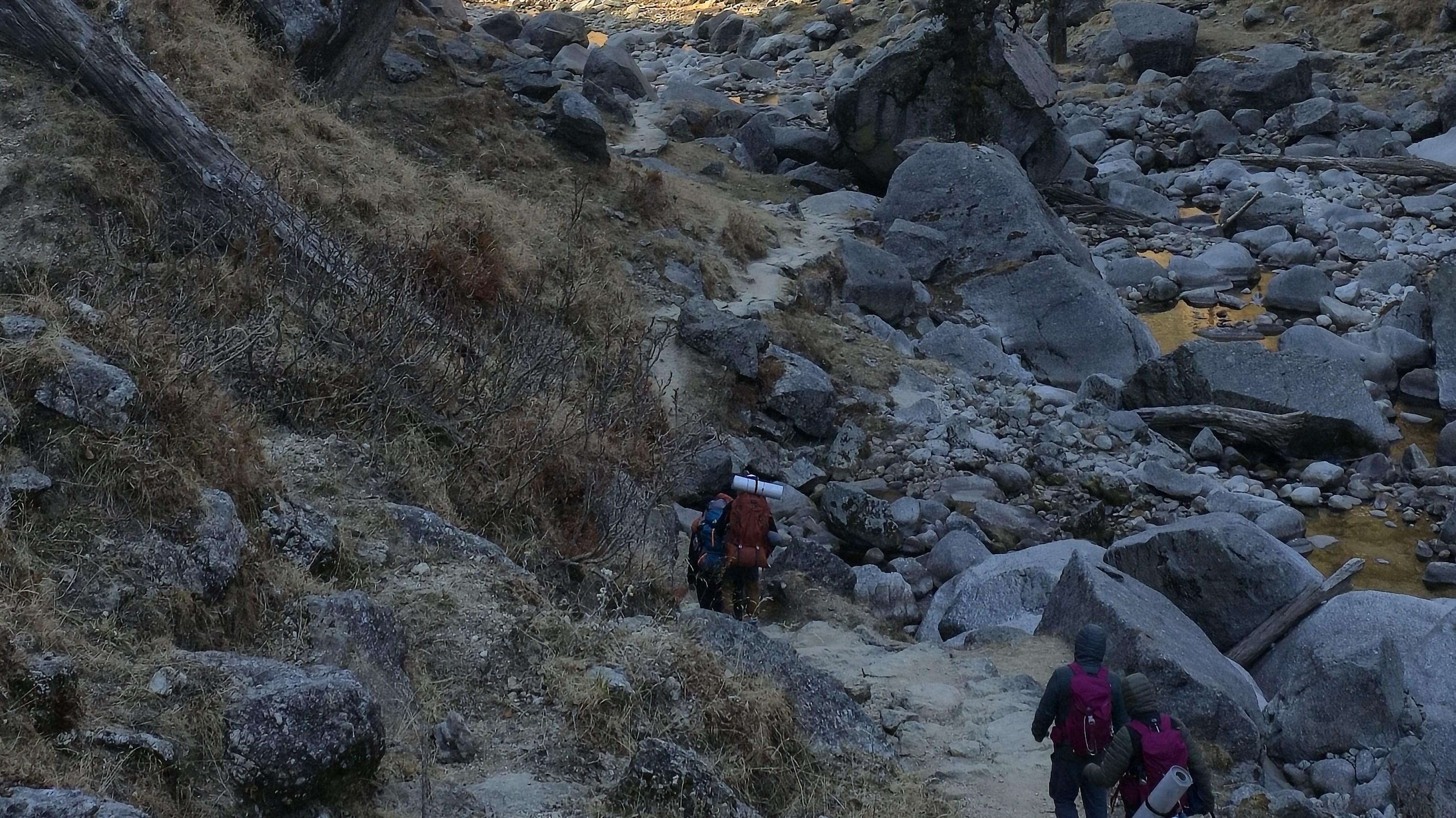 Way to Kareri lake
