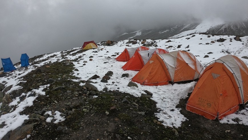 Self Packer Tribe camping in the snow